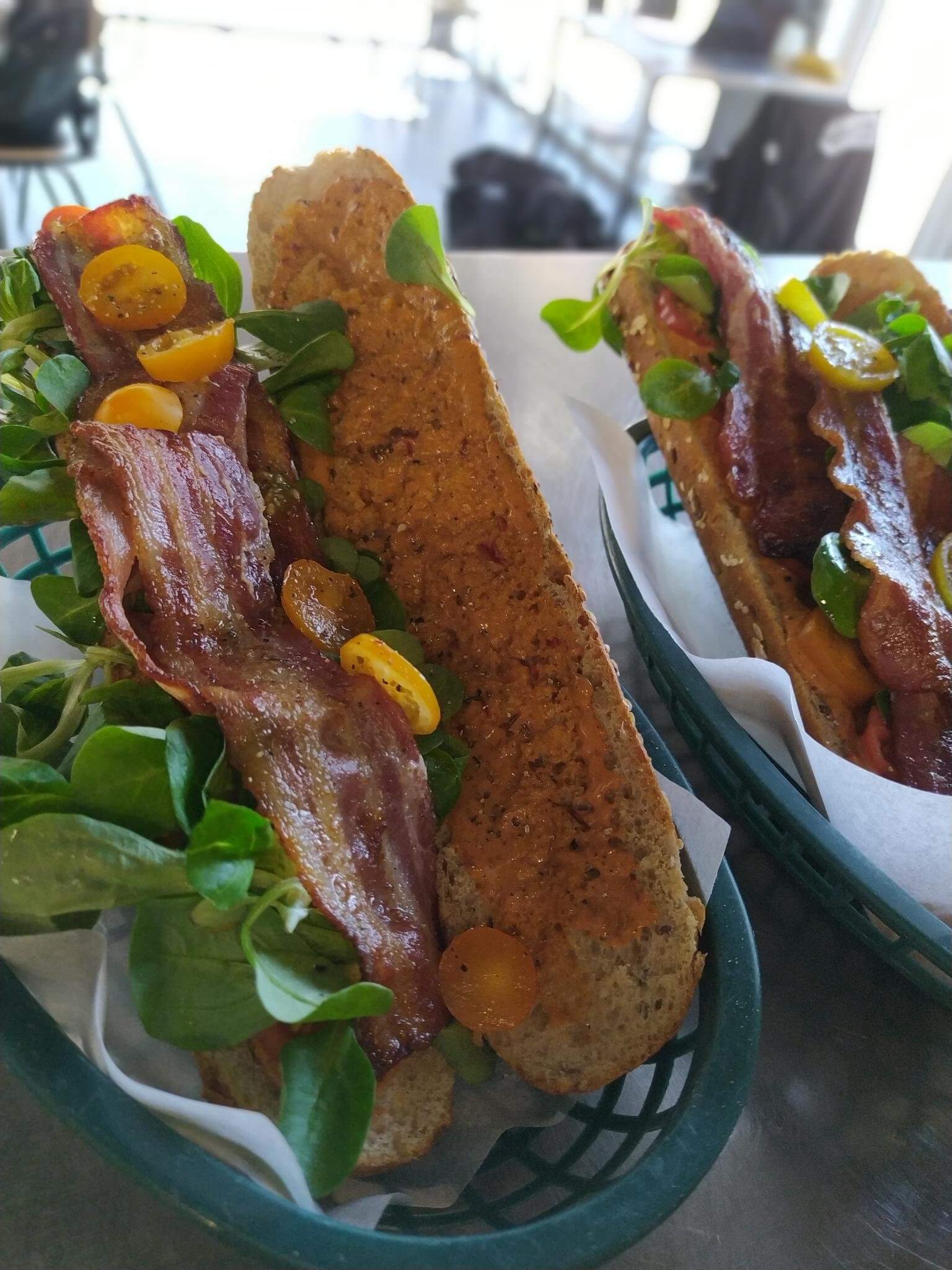 BLT