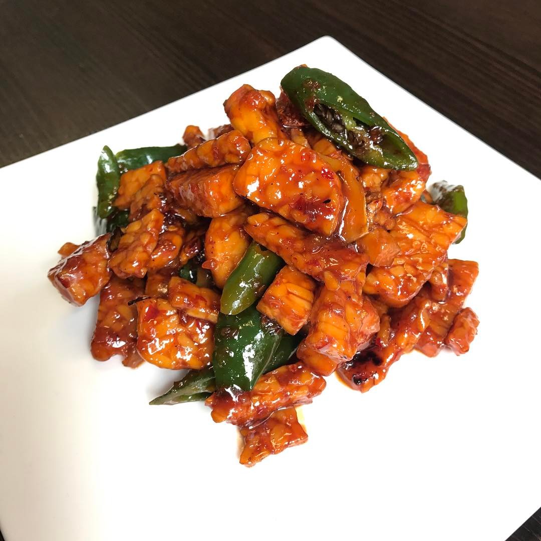Tempe Tjabe Hijau - Spicy sweet Tempe with green pepper