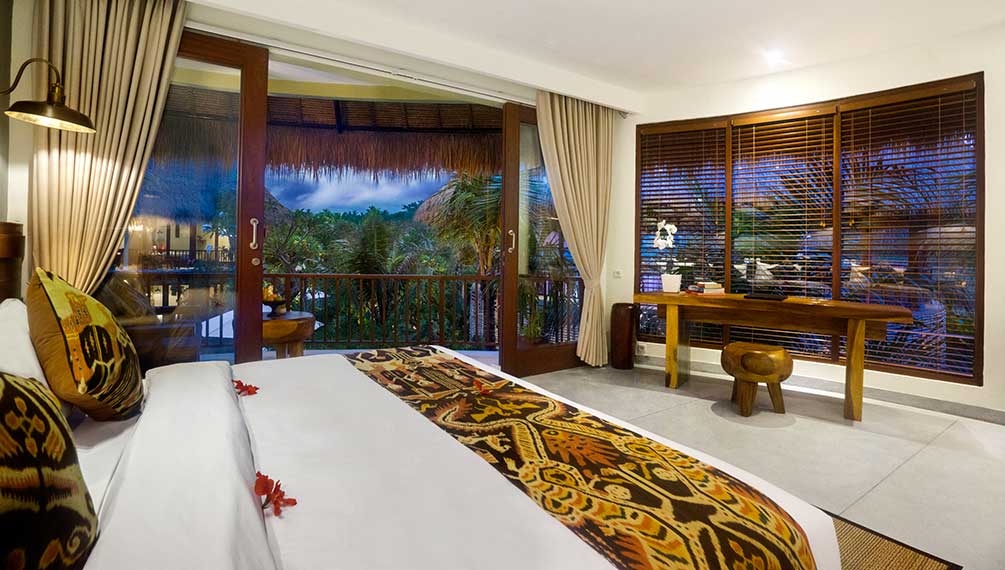 Deluxe Room Pool View